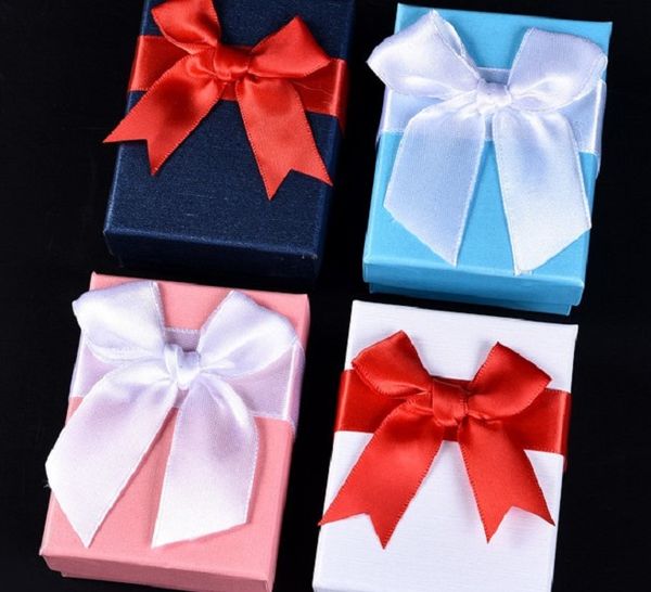 2020 jewelry box 8.8cm * 6.8cm * 3.5cm high grade necklace ring box ribbon bow pendant box
2020 jewelry box 8.8cm * 6.8cm * 3.5cm high grade necklace ring box ribbon bow pendant box