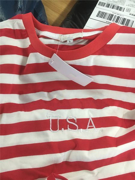 стильная мужская полосатая tshirts способа лета вышивки конструктора тройники с коротким рукавом crew neck верхняя одежда одежда, White;black 
стильная мужская полосатая tshirts способа лета вышивки конструктора тройники с коротким рукавом crew neck верхняя одежда одежда, White;black