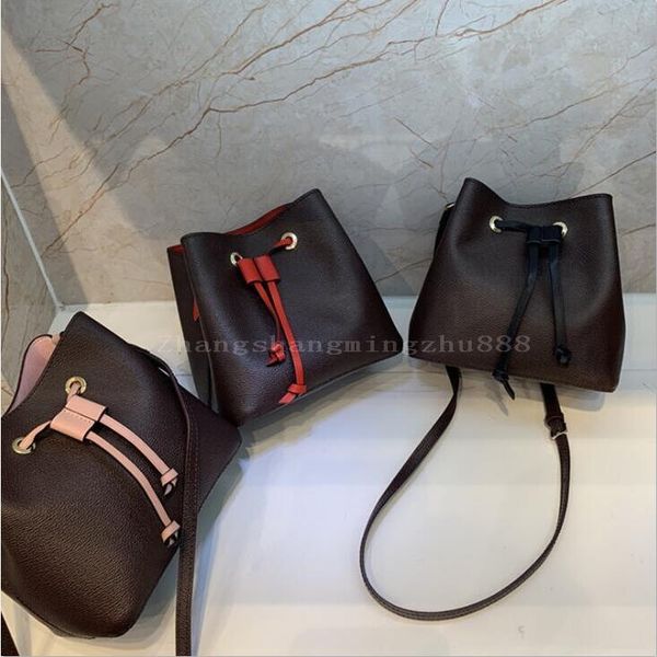новый стиль drawstring для женщин кожи моды плечя сумки классического тотализатора для леди bucket сумки кошелька сумки
новый стиль drawstring для женщин кожи моды плечя сумки классического тотализатора для леди bucket сумки кошелька сумки