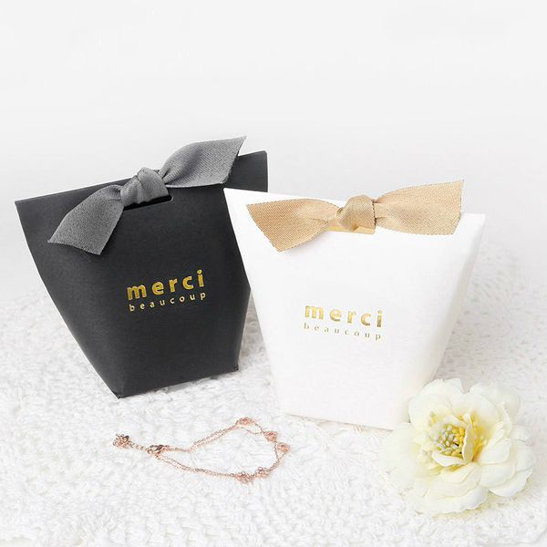 gift candy box small fold paper box high grade folding chocolate party favor packaging white black for woman
gift candy box small fold paper box high grade folding chocolate party favor packaging white black for woman