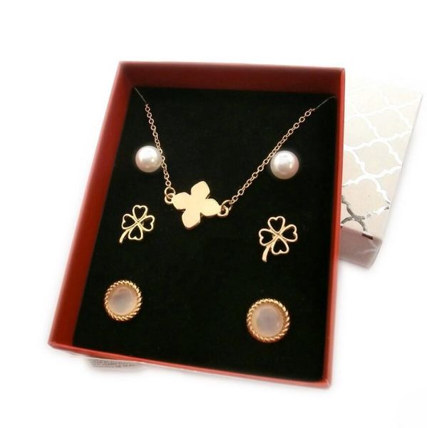jewelry clover jewelry set clover pendant necklace stud earrings for women fashion of shipping, Silver
jewelry clover jewelry set clover pendant necklace stud earrings for women fashion of shipping, Silver