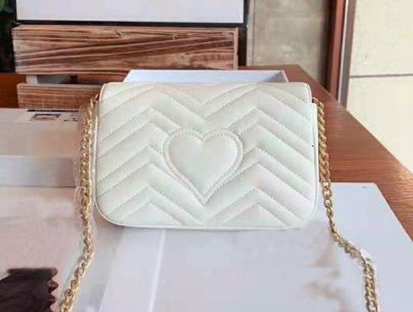 autumn and winter fashion trend package exquisite workmanship 19 latest bag female white chain shoulder bag
autumn and winter fashion trend package exquisite workmanship 19 latest bag female white chain shoulder bag