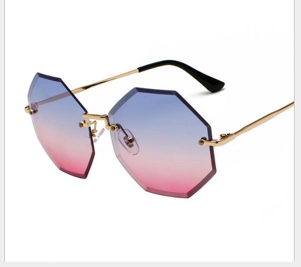 безрамное многоугольное pink sunglasses женские маленькие круглые лица корейской версии новых солнцезащитных очков chao ren очки, White;black
безрамное многоугольное pink sunglasses женские маленькие круглые лица корейской версии новых солнцезащитных очков chao ren очки, White;black
