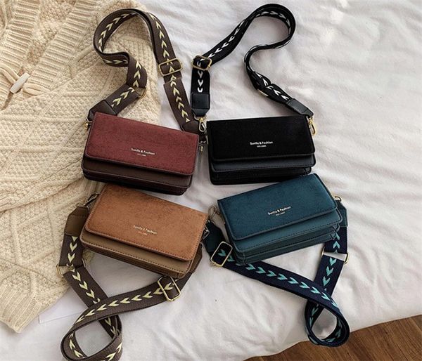 2020 new fashion designer shoulder small square bag casual luxury jewelry wild scrub small shoulder bag wide shoulder strap crossbody bag fr
2020 new fashion designer shoulder small square bag casual luxury jewelry wild scrub small shoulder bag wide shoulder strap crossbody bag fr