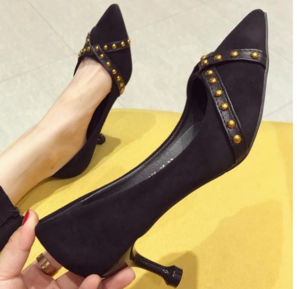 send 2018 autumn and winter new style fashion suede women shoes with shallow mouth pointed end fine heel middle heel, Black
send 2018 autumn and winter new style fashion suede women shoes with shallow mouth pointed end fine heel middle heel, Black