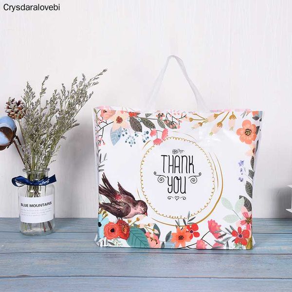 3 sizes customized large magpie wedding carrier bag for shopping good quality plastic bags wholesale
3 sizes customized large magpie wedding carrier bag for shopping good quality plastic bags wholesale