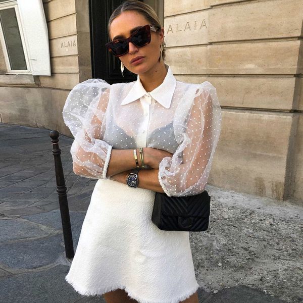deat 2020 spring streetwear mesh transparent see-through stand collar long sleeve lace embroidery women blouse shirt me628, White
deat 2020 spring streetwear mesh transparent see-through stand collar long sleeve lace embroidery women blouse shirt me628, White