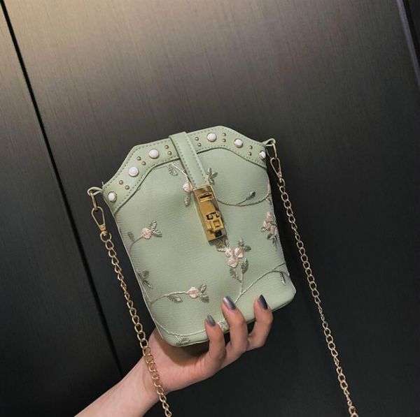 Designer Luxury Handbags Purses Women Mini Phone Bag Casual Chain Shoulder Bags Fashion Crossbody Small Bag
Designer Luxury Handbags Purses Women Mini Phone Bag Casual Chain Shoulder Bags Fashion Crossbody Small Bag