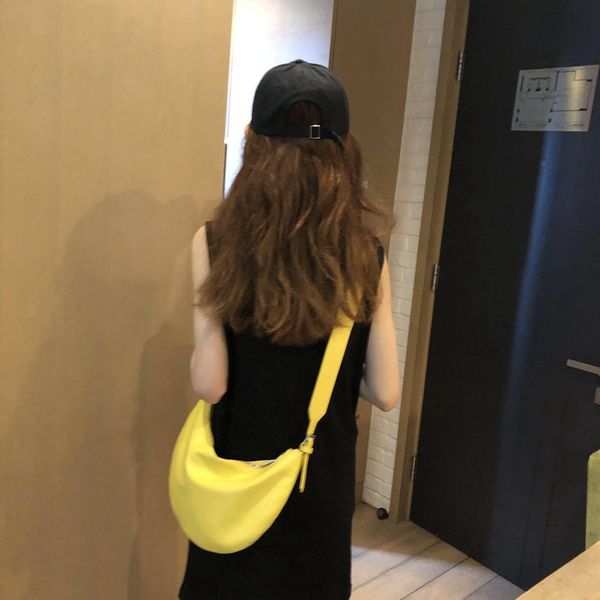 bags for women 2020 cool handsome straps han single shoulder satchel edition concise solid color crescent moon package
bags for women 2020 cool handsome straps han single shoulder satchel edition concise solid color crescent moon package