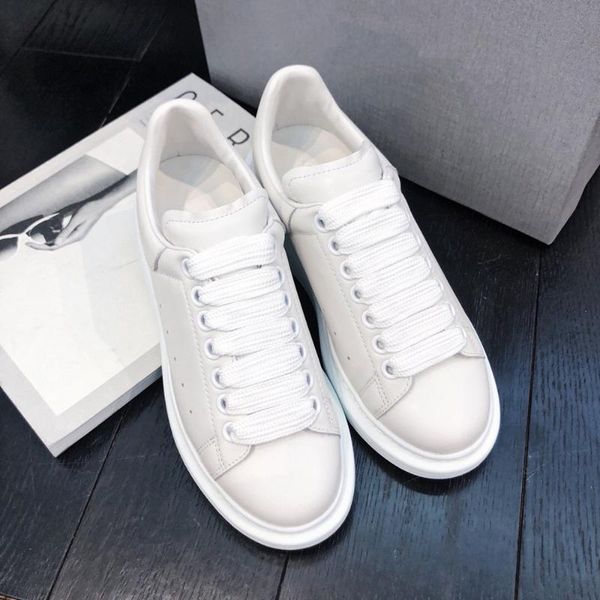 2020 new sports shoes casual sports shoes sponge sport white shoe leather men and women with 34-43, Black
2020 new sports shoes casual sports shoes sponge sport white shoe leather men and women with 34-43, Black