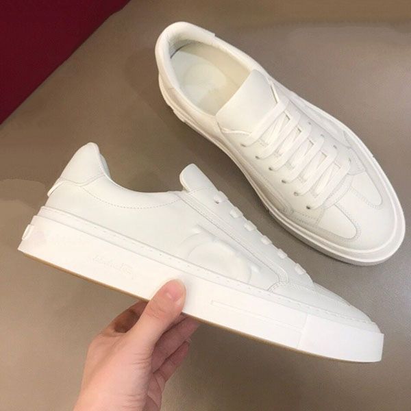 luxury designer ww 2020 new men's casual shoes men's fashion leather sneakers daily casual shoes embroidere, Black 
luxury designer ww 2020 new men's casual shoes men's fashion leather sneakers daily casual shoes embroidere, Black