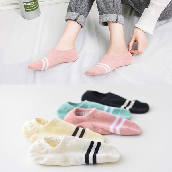 2020 new arrival striped socks women cute bamboo fiber funny socks women fashion, Black;white
2020 new arrival striped socks women cute bamboo fiber funny socks women fashion, Black;white