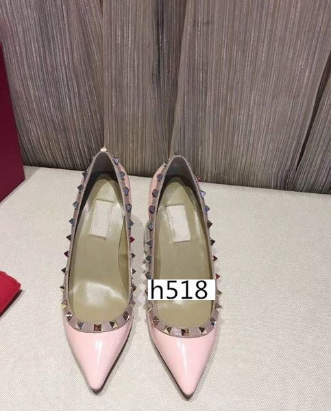 дизайнерские остроконечные шпильки высокие каблуки заклепки сандалии женская обувь валентина туфли на высоком каблуке 8.5 см оптом, Black 
дизайнерские остроконечные шпильки высокие каблуки заклепки сандалии женская обувь валентина туфли на высоком каблуке 8.5 см оптом, Black