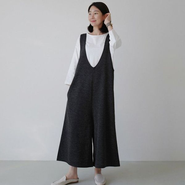 superaen 2020 spring and autumn new sleeveless jumpsuits women leisure wild fashion ladies jumpsuits korean style v-neck, Black;white
superaen 2020 spring and autumn new sleeveless jumpsuits women leisure wild fashion ladies jumpsuits korean style v-neck, Black;white