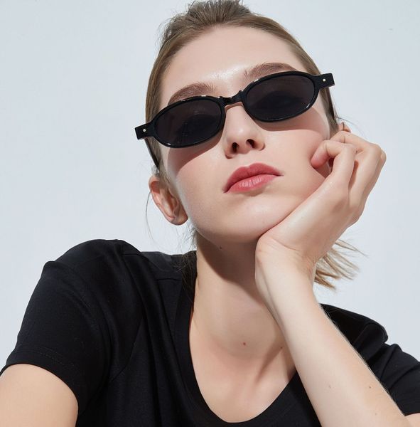 oval shades sunglasses women brand designer small frame brown lens sunglasses vintage fashion glasses female with box fml, White;black
oval shades sunglasses women brand designer small frame brown lens sunglasses vintage fashion glasses female with box fml, White;black