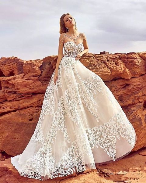 new a line beach lace wedding dresses empire waist modest african milla vintage wedding gowns abiti da sposa in spiaggia h082, White
new a line beach lace wedding dresses empire waist modest african milla vintage wedding gowns abiti da sposa in spiaggia h082, White