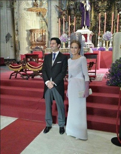grey 3/4 sleeves mother of the bride dresses stain simple sheath pleated waist mother of the groom gown formal dress evening party, Black;red
grey 3/4 sleeves mother of the bride dresses stain simple sheath pleated waist mother of the groom gown formal dress evening party, Black;red