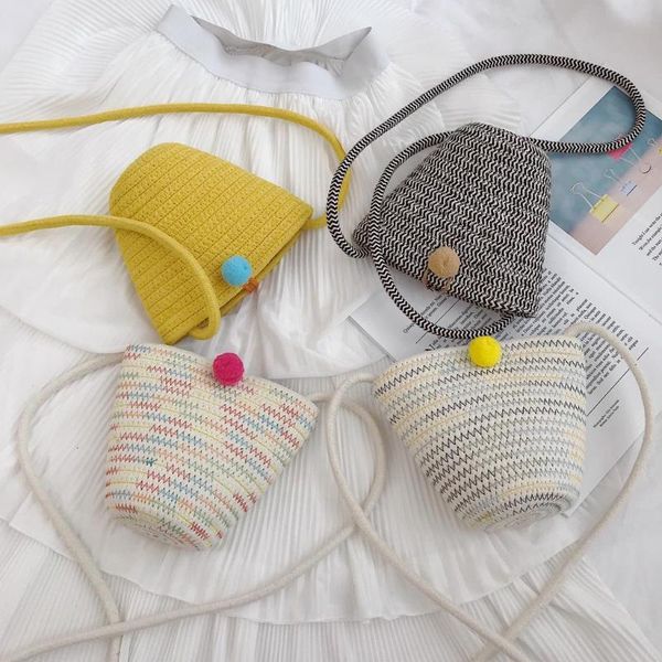 2020 women summer rattan bag fashion casual woven bucket bag straw messenger beach bolso mimbre redondo woven sac main femme
2020 women summer rattan bag fashion casual woven bucket bag straw messenger beach bolso mimbre redondo woven sac main femme