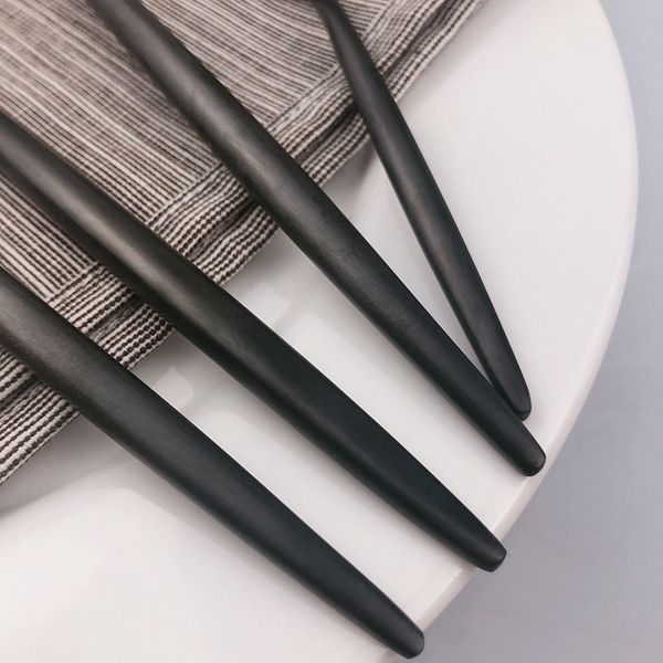 горячие корейской нержавеющей стали черный cutlery set посуда посуда столовое серебро наборы нож торт вилка одноразовая посуда
горячие корейской нержавеющей стали черный cutlery set посуда посуда столовое серебро наборы нож торт вилка одноразовая посуда