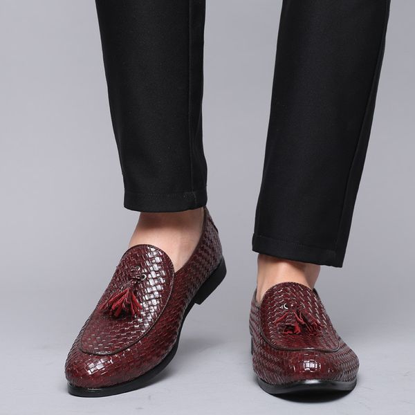 handmade кисточкой обувь мужчины повседневная кожа платье мокасины woven oxfords мокасины итальянский свадебные плоские туфли n9-100, Black
handmade кисточкой обувь мужчины повседневная кожа платье мокасины woven oxfords мокасины итальянский свадебные плоские туфли n9-100, Black