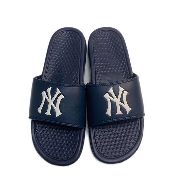 20ss мужчины женщины designerslippers лето brandslipper бич обувь вьетнамки luxury mens бездельник слайды женщины designerslipper 2020513k
20ss мужчины женщины designerslippers лето brandslipper бич обувь вьетнамки luxury mens бездельник слайды женщины designerslipper 2020513k