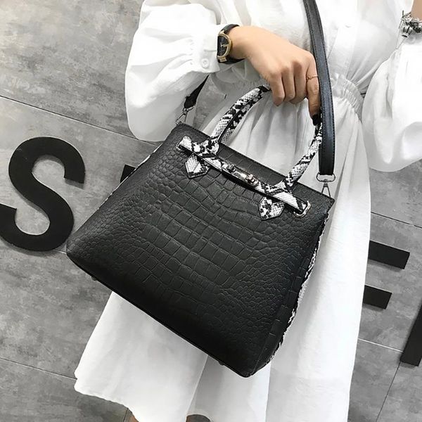 22% 2020 новый crossbody сумка сумка для женщин способа дикой сумки snake pattern атмосферного плеча
22% 2020 новый crossbody сумка сумка для женщин способа дикой сумки snake pattern атмосферного плеча