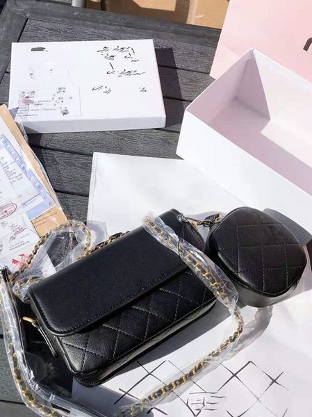 new small sweet wind ling, one genuine leather handbag shoulder bags his chain joker lash packages in female luxury handbag
new small sweet wind ling, one genuine leather handbag shoulder bags his chain joker lash packages in female luxury handbag