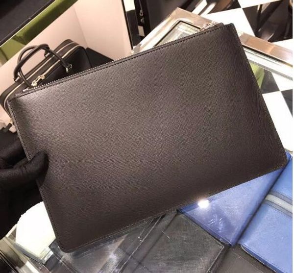 designer-new travel toiletry pouch 26 cm protection makeup clutch women genuine leather waterproof 19 cm cosmetic bags for women + dust bag
designer-new travel toiletry pouch 26 cm protection makeup clutch women genuine leather waterproof 19 cm cosmetic bags for women + dust bag