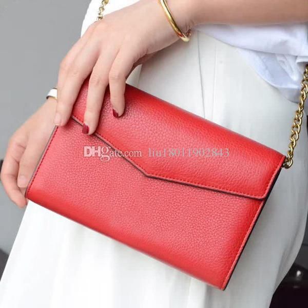 designer women's handbag,head layer cowhide,copper hardware,leather chain bag,bree ssima single shoulder bag 401232,gift box
designer women's handbag,head layer cowhide,copper hardware,leather chain bag,bree ssima single shoulder bag 401232,gift box