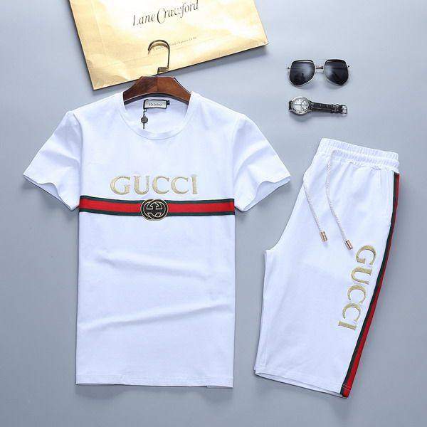 2020 Мужской Модельер Tracksuit Letters вышивка Luxury Summer Sportswear коротких рукава пуловер Jogger Брюки Костюмы O-образный вырез Sportsuit
2020 Мужской Модельер Tracksuit Letters вышивка Luxury Summer Sportswear коротких рукава пуловер Jogger Брюки Костюмы O-образный вырез Sportsuit