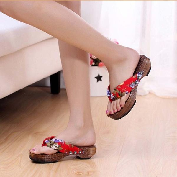 women shoes summer sandals platform shoes wood women sandals clog wooden slippers flip flops casual beach for ladies
women shoes summer sandals platform shoes wood women sandals clog wooden slippers flip flops casual beach for ladies