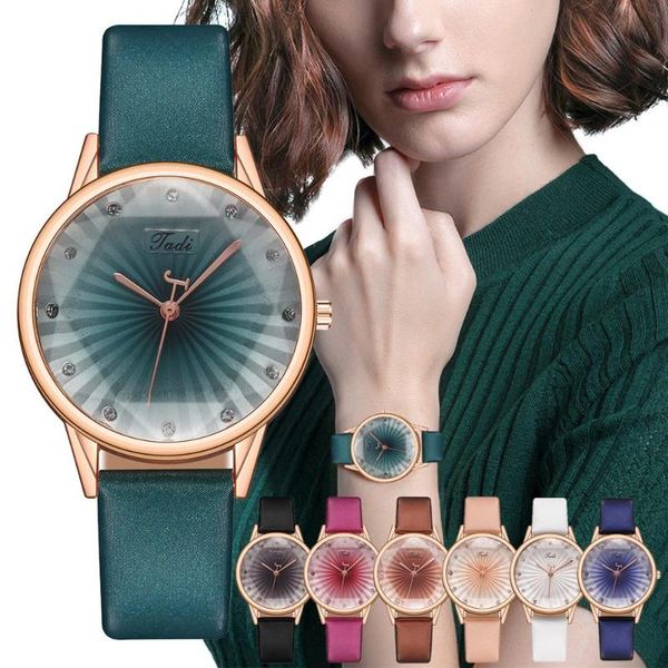 tendencia de mujer 2020 ladies striped quartz watch simple leather strap ladies watch rhinestone dial casual women's, Slivery;brown
tendencia de mujer 2020 ladies striped quartz watch simple leather strap ladies watch rhinestone dial casual women's, Slivery;brown