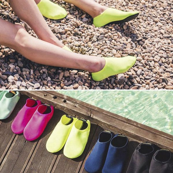 1 pair couple's snorkeling socks 0.5mm profession anti-slip diving shoes snorkel suit scuba boot aqua shoes soft beach
1 pair couple's snorkeling socks 0.5mm profession anti-slip diving shoes snorkel suit scuba boot aqua shoes soft beach