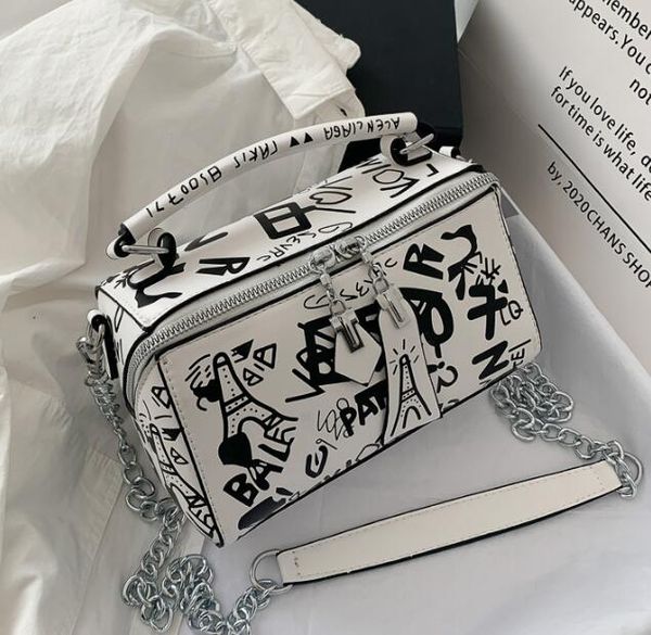 new fashion handbags purses women summer bag fashion graffiti chain shoulder bags ladies paris graffiti totes
new fashion handbags purses women summer bag fashion graffiti chain shoulder bags ladies paris graffiti totes