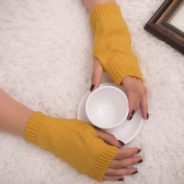 17 colors women' gloves girl knitted arm fingerless handschoenen warm winter gloves soft warm mitten luvas motociclismo n04, Blue;gray
17 colors women' gloves girl knitted arm fingerless handschoenen warm winter gloves soft warm mitten luvas motociclismo n04, Blue;gray