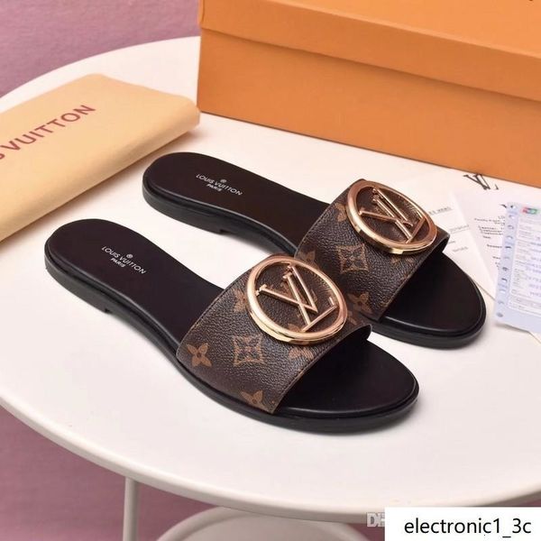 newst women print patent leather bom dia mule canvas slide sandal design lady print letter leather outsole slipper
newst women print patent leather bom dia mule canvas slide sandal design lady print letter leather outsole slipper