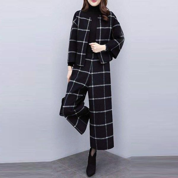 plaid two piece sets korean elegant wool blends short coat and wide legs long pants women sets office ladies causal suit black, White
plaid two piece sets korean elegant wool blends short coat and wide legs long pants women sets office ladies causal suit black, White