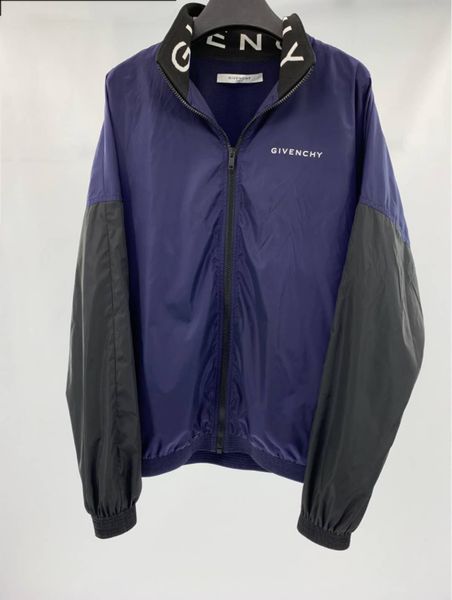 19 luxury europe pari gvc windproof jacket thin breathable inner net color matching logo collar windbreaker jacket zdlh705
19 luxury europe pari gvc windproof jacket thin breathable inner net color matching logo collar windbreaker jacket zdlh705