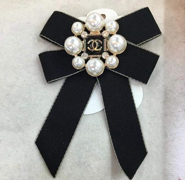 Классический Стиль Леди Золотая Щепка Брошь Мода Pin для Партии Мода Отворотом Pin Ювелирные Изделия Моды для Мужчин Ментальный Pin Брошь 3426
Классический Стиль Леди Золотая Щепка Брошь Мода Pin для Партии Мода Отворотом Pin Ювелирные Изделия Моды для Мужчин Ментальный Pin Брошь 3426