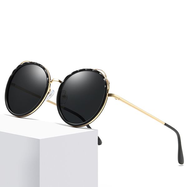 4colors select brand designer men's and women's polarized sunglasses full frame sunglasses gold frame hd sunglasses with shell and, White;black
4colors select brand designer men's and women's polarized sunglasses full frame sunglasses gold frame hd sunglasses with shell and, White;black