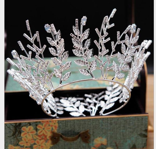 european and american water drill claw chain alloy crown headdress silver leaf wedding toast hairdress, Slivery;golden
european and american water drill claw chain alloy crown headdress silver leaf wedding toast hairdress, Slivery;golden