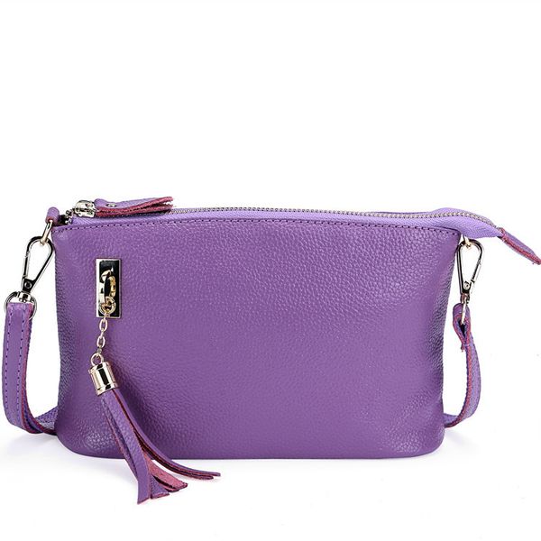 new fashion women's single shoulder bag with large capacity zipper and slant span simple tassels
new fashion women's single shoulder bag with large capacity zipper and slant span simple tassels