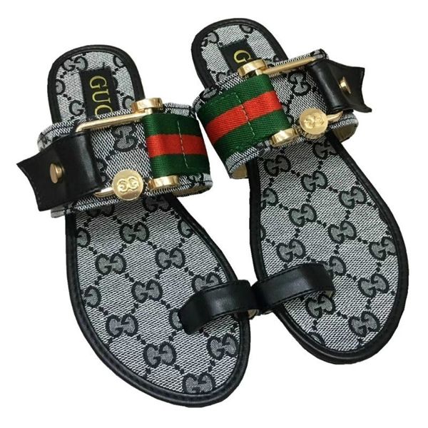 Fashion Women Sandsals 2019 Summer Brand New Women Slides Flat Heel Shoes Woman Floral Beach Slippers
Fashion Women Sandsals 2019 Summer Brand New Women Slides Flat Heel Shoes Woman Floral Beach Slippers