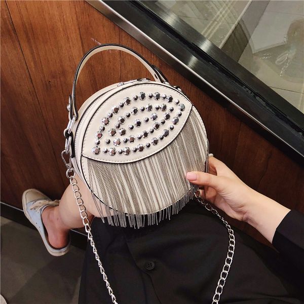 2020 fashion round rivet pu leather purses and handbags tassel design women's shoulder messenger bag crossbody bags for women
2020 fashion round rivet pu leather purses and handbags tassel design women's shoulder messenger bag crossbody bags for women