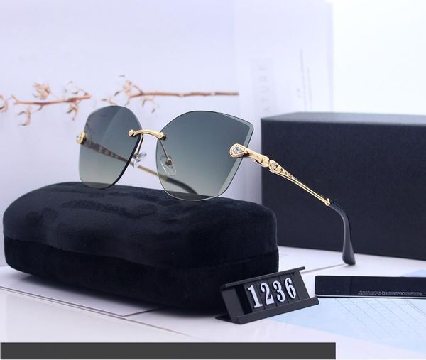 luxury 1236 sunglasses for women brand deisng popular full frame uv400 connecti lens summer fashion oval style frame with case, White;black
luxury 1236 sunglasses for women brand deisng popular full frame uv400 connecti lens summer fashion oval style frame with case, White;black