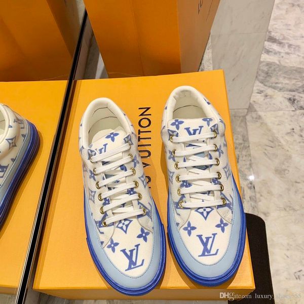 r luxury leather casual sneakers, stylish stellar sneakers, comfortable platform, size 30-40 (with original box
r luxury leather casual sneakers, stylish stellar sneakers, comfortable platform, size 30-40 (with original box