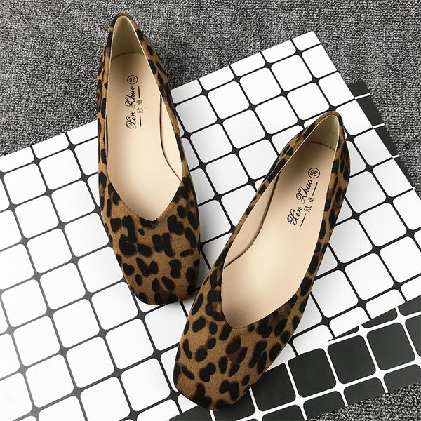 large size 34-44 leopard pattern square toe shallow flock ballet flats wowen ballerina shoes woman comfy slip on moccasins 2020, Black
large size 34-44 leopard pattern square toe shallow flock ballet flats wowen ballerina shoes woman comfy slip on moccasins 2020, Black