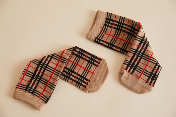2019 new winter children's socks japanese institute of wind plaid striped stockings baby socks children's high socks, Pink;yellow
2019 new winter children's socks japanese institute of wind plaid striped stockings baby socks children's high socks, Pink;yellow