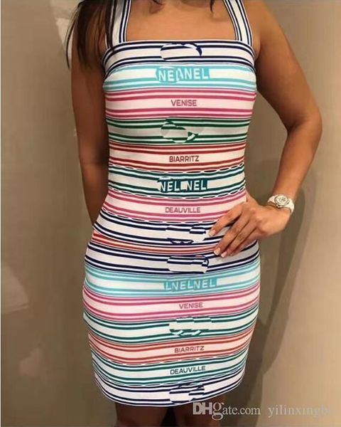 2020 newst color stripe jacquard letter sling + half skirt knitted two-piece suit women's skirt, White
2020 newst color stripe jacquard letter sling + half skirt knitted two-piece suit women's skirt, White