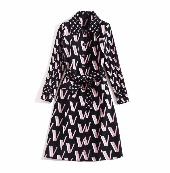 autumn 2019 new european and american women's wear long sleeve lapel lace-up fashion monogram print trench coat, Tan;black
autumn 2019 new european and american women's wear long sleeve lapel lace-up fashion monogram print trench coat, Tan;black